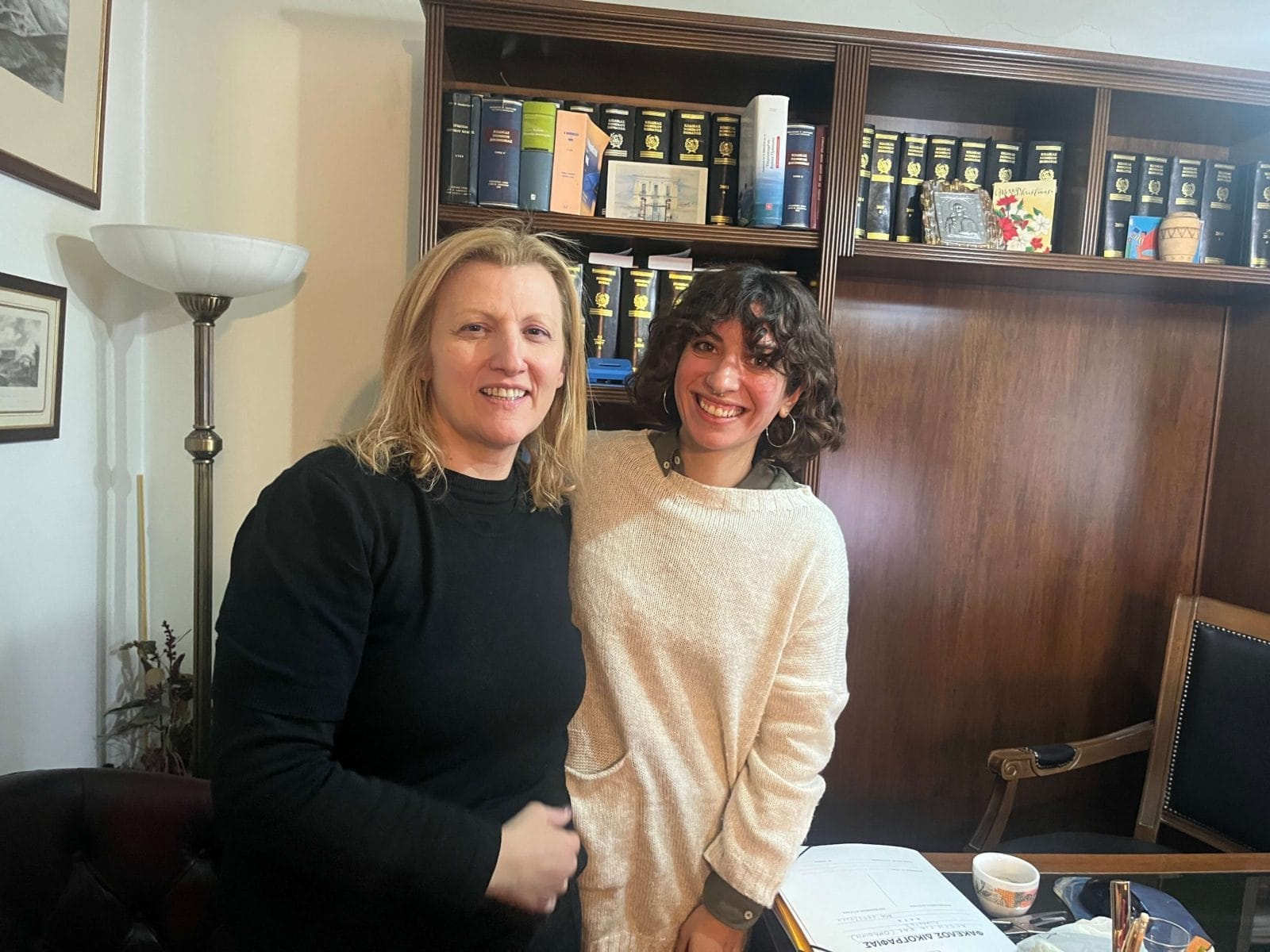 &Mu;&epsilon;&sigma;ί&tau;&rho;&iota;&alpha; &mu;&epsilon; &tau;&eta;&nu; &alpha;&gamma;&omicron;&rho;ά&sigma;&tau;&rho;&iota;&alpha;