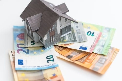 Πόσα λεφτά βγάζει ένας real estate agent