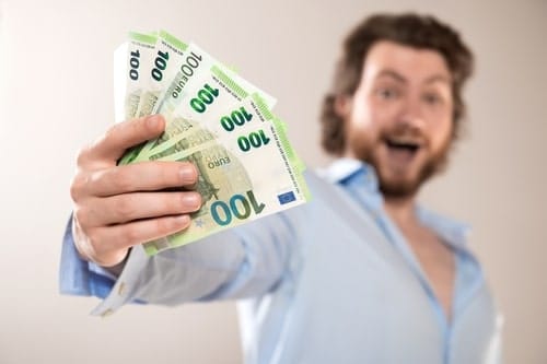 Πόσα χρήματα κερδίζει ένας Κτηματομεσίτης